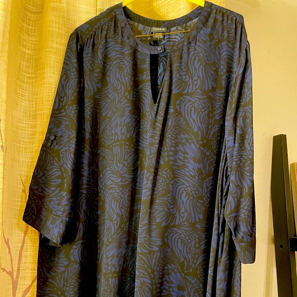 torrid Tops - 🦋🦋 Torrid Navy Blouse-Size 3🦋🦋